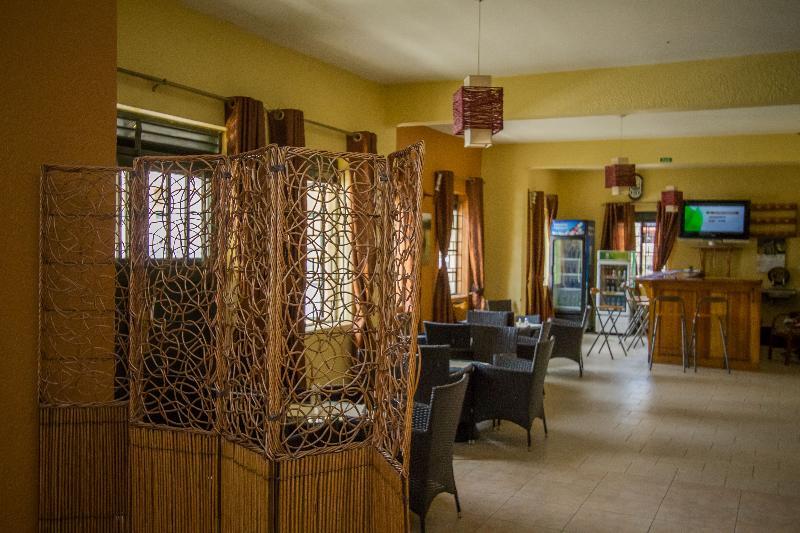 Kisoro Tourist Hotel Exterior foto