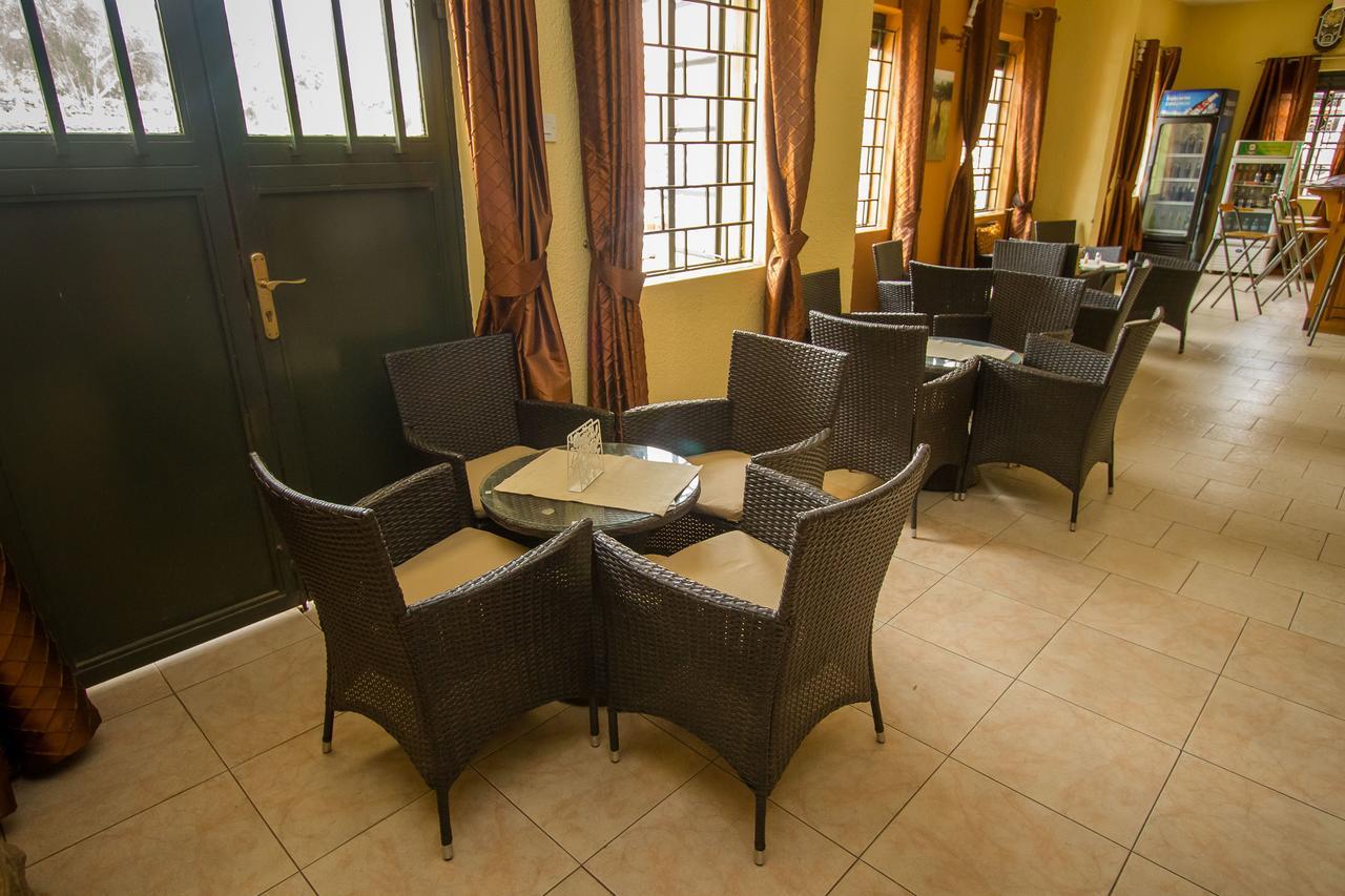 Kisoro Tourist Hotel Exterior foto