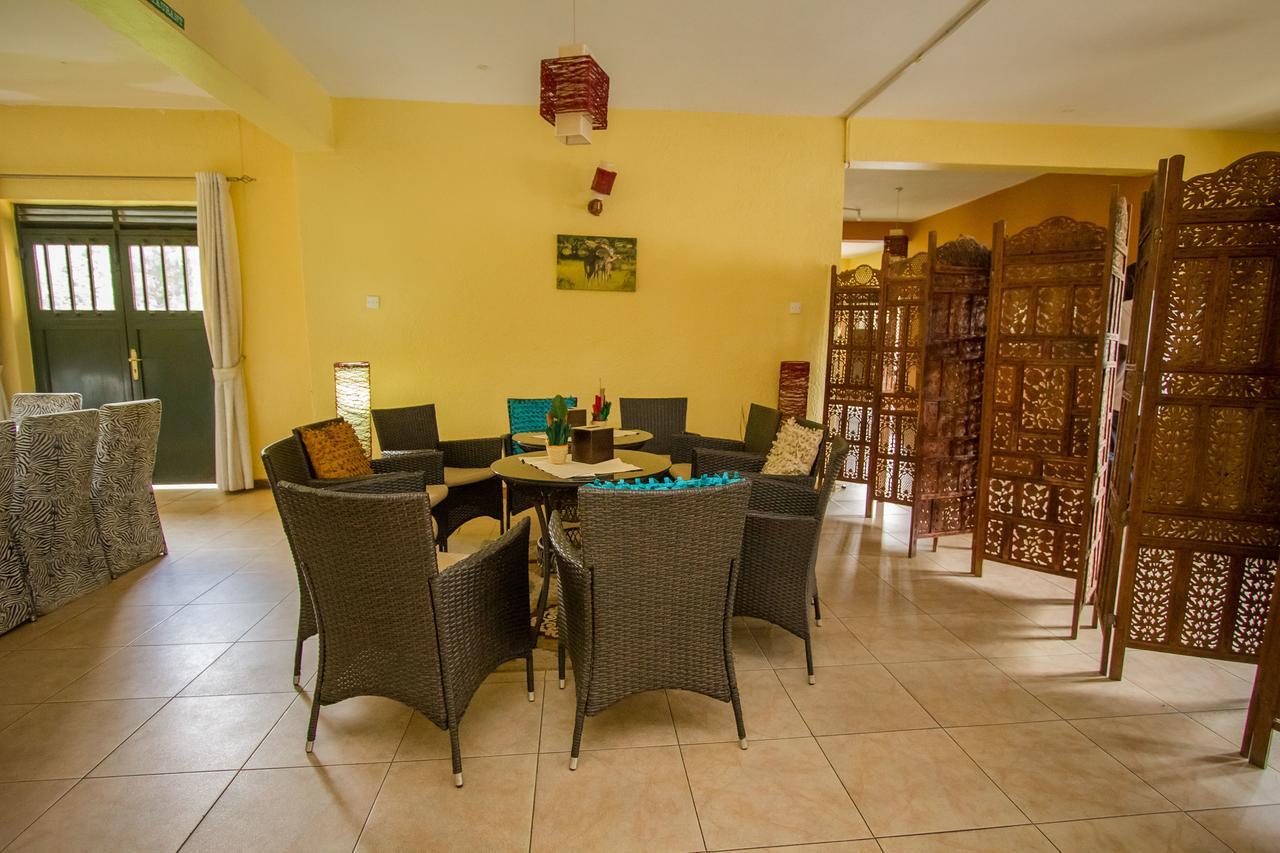 Kisoro Tourist Hotel Exterior foto