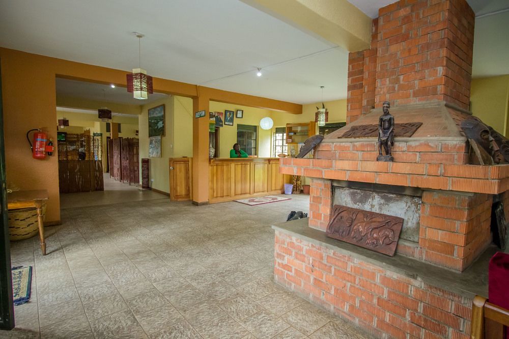 Kisoro Tourist Hotel Exterior foto